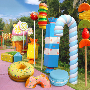 Fornitore di feste a grandezza naturale fusione lecca-lecca statua resina puntelli di caramelle giganti per la decorazione del negozio di natale - Product Image 1