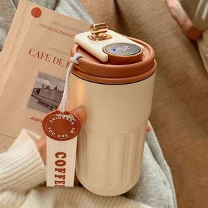 แก้วกาแฟสแตนเลสขนาด 450 มล. แบบพกพา พร้อมเชือก แก้วเก็บความร้อนอัจฉริยะ แสดงอุณหภูมิ พร้อมแก้วน้ำ - Product Image 4