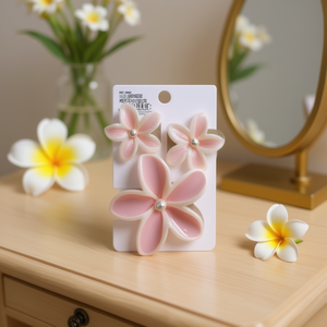 Pince à Cheveux Perles Frangipanier Angelina 12 cm – Accessoire Cheveux Femme Style Doux Décontracté Fleurs Perles Résine - Product Image 2