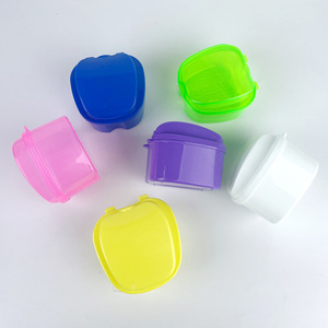 Boîte de rangement dentaire portable, étui pour aligneur orthodontique avec couvercle pour la protection des appareils dentaires, options multicolores - Product Image 4