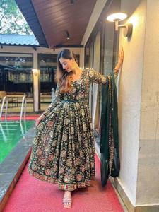 ชาติพันธุ์ Anarkali 3 ชิ้นชุดสูทคุณภาพสูงสําหรับเด็กผู้หญิงในอินเดียในราคาต่ําขายส่งชุด Kurti ชุดอินเดียแบบดั้งเดิมสวมใส่คุณภาพดีที่สุด - Product Image 2