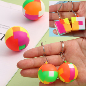 Pendientes Colgantes de Bola de Plástico con Diseño de Candado Kongming, Unisex, Clásicos, Juguete Intelectual, Rompecabezas de Ensamblaje, Joyería - Product Image 1