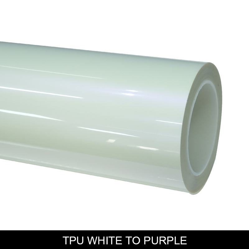 Blanco a púrpura