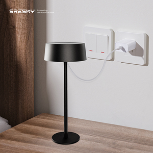 <span class=keywords><strong>Veilleuse</strong></span> de bureau rechargeable à capteur tactile en aluminium 500LM pour lampes de table solaires à lumière d'hôtel de restaurant - Product Image 1