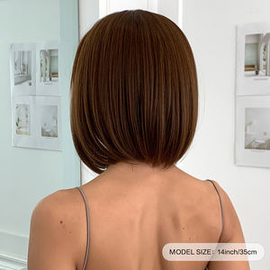 Vente directe d'usine brun Bob perruque synthétique <span class=keywords><strong>avec</strong></span> <span class=keywords><strong>frange</strong></span> <span class=keywords><strong>courte</strong></span> droite perruque quotidienne fête Lolita <span class=keywords><strong>coiffure</strong></span> naturelle Durable - Product Image 4