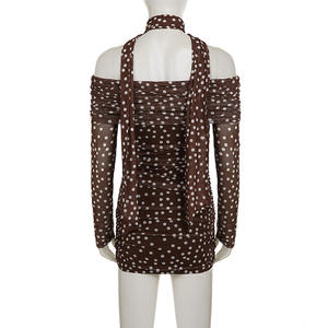 ชุดเดรสสั้นเปิดไหล่แขนยาวทรงสลิมฟิต - Product Image 4