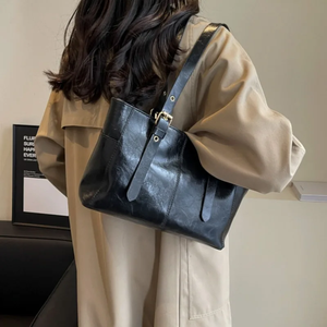 กระเป๋าสะพายไหล่สายโซ่หนัง PU แบบย้อนยุคสำหรับผู้หญิงกระเป๋าโท้ทความจุขนาดใหญ่สีดำกระเป๋าถือคุณภาพสูงของผู้หญิง - Product Image 5