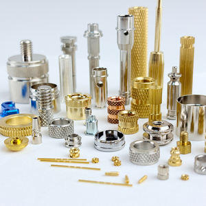 Piezas de tubo de torneado de latón mecanizadas <span class=keywords><strong>CNC</strong></span> calificadas para mecanizado <span class=keywords><strong>CNC</strong></span> Piezas de motocicleta de latón personalizadas/Piezas de automóvil Mecanizado <span class=keywords><strong>CNC</strong></span> de 5 ejes - Product Image 1