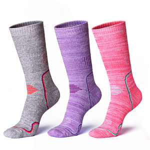 Chaussettes de <span class=keywords><strong>patin</strong></span> à roulettes rembourrées au design personnalisé Chaussettes de hockey Chaussettes de sport - Product Image 1