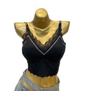 Reggiseno a fascia da donna taglie forti con imbottitura rimovibile, scollo a cuore, spalline sottili e pizzo, modello corto - Product Image 2