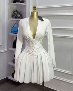 Abito Estivo da Donna Sexy a Maniche Lunghe con Scollo a V Profondo, Dettaglio Bottoni in Vita, Mini Abito Casual Effetto Sabbia - Product Image 3