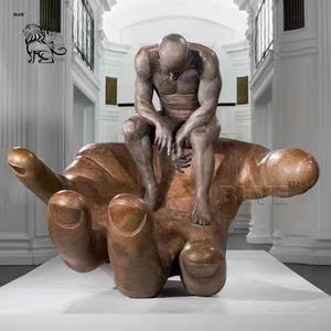 BLVE Custom Large Modern Art Garten dekoration Metall Abstrakt Nackter Mann Skulptur Bronzestatue Zum Sitzen auf der großen Hand - Product Image 3