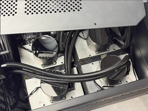 Base de Expansión eGPU con 4 GPU NVLink, Preinstalada con 4x V100 SXM2 - Interconexión Completa para Entrenamiento de IA - Product Image 4