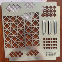 Tôle perforée en acier inoxydable à trous ronds personnalisés, plaque décorative perforée pour grille de haut-parleur et filtration