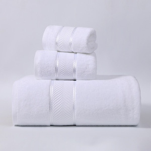 Serviette turque <span class=keywords><strong>de</strong></span> luxe, best-seller, absorbante, serviette <span class=keywords><strong>de</strong></span> <span class=keywords><strong>bain</strong></span> personnalisée en coton <span class=keywords><strong>70x140</strong></span>, vente en gros, 100% coton, serviettes <span class=keywords><strong>de</strong></span> <span class=keywords><strong>bain</strong></span> personnalisées pour hôtel - Product Image 1