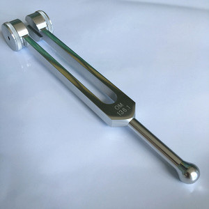 Venta directa de fábrica de diapasón de yoga OM136.1 de aleación de aluminio para masajes. Suministro transfronterizo, grabado láser disponible. - Product Image 2
