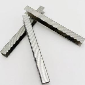 Precio de fábrica Grapas de corona de 10 mm (3/8 pulg.) galvanizadas con punta de cincel 20 GA A11/T50 10.6 para aplicaciones en muebles - Product Image 4