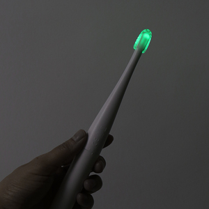 Brosse à dents LED pour enfants avec lumière verte 520 nm pour aider les parents à surveiller la brossage et à observer clairement les dents, stimulant ainsi l'intérêt pour le brossage - Product Image 4