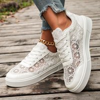 309 Sepatu Sneakers Ukuran Besar Model Bunga Berongga, Bernapas, Gaya Eropa dan Amerika Terbaru, Kasual, Bertali, Cocok untuk Kerja