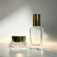 Luxe 30ml 50ml 100ml 120ml Rectangle à paroi épaisse clair glaçage verre oblate pompe Toner brouillard vaporisateur bouteille avec couvercle en or