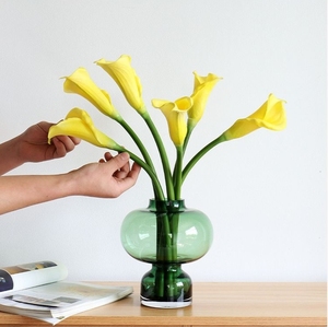 Bán Buôn Chất Lượng Cao Bất Cảm Ứng PU Trắng Tím Calla <span class=keywords><strong>Lily</strong></span> Nhà Máy Nhân Tạo Hoa Calla <span class=keywords><strong>Lily</strong></span> Cho Đám Cưới Trang Trí Nội Thất - Product Image 4