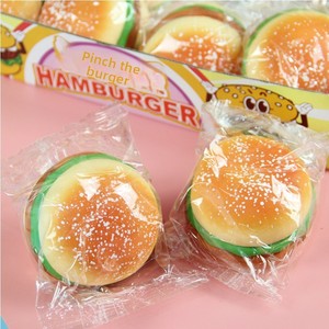 Jouet Squishy Créatif et Réaliste en Forme de Burger, à Remontée Lente, Anti-Stress, Décoration de Bureau, Vente en Gros - Product Image 1
