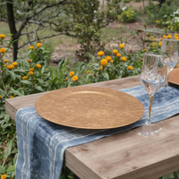 Assiettes de charge en plastique PP de 13 pouces de haute qualité couleurs personnalisées design moderne pour la fête à la maison plats de dîner de couleur personnalisée en gros