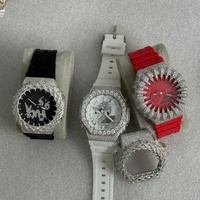 Montres numériques G, y compris les modèles GM2100, GA2100, GA110, DW5600, sont des montres de la série -Série personnalisable en usine, résistance disponible pour SANDA