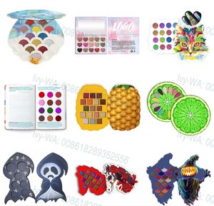 Paleta de Sombras de Ojos Personalizada con Brillo Mate, Duocromo y Glitter, Elige Tus Propios Colores - Product Image 5