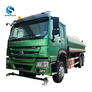 Camion-citerne à carburant pour avions Sinotruk Howo neuf de 20 000 litres, transmission manuelle, 6x4, roues motrices, réservoir de stockage de carburant - Product Image 6