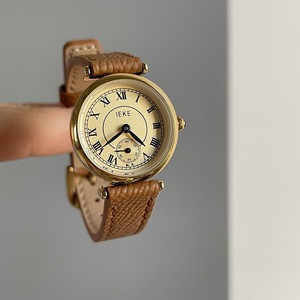Montre chronographe élégante pour homme en or avec bracelet en acier inoxydable, cadran imitant les chiffres romains, boîtier de 26 mm - Product Image 4