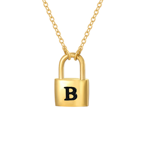 Collana pendente in acciaio inossidabile con collana con lucchetto <span class=keywords><strong>d</strong></span>'<span class=keywords><strong>amore</strong></span> con design della personalità lettera incisa all'ingrosso