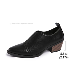 Chaussures plates à talon moyen de style britannique, grande taille, nouveau style automne, à talon épais, bout pointu, bouche profonde, en cuir pour femmes - Product Image 6
