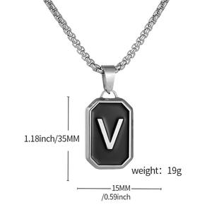 Collar con Colgante Cuadrado Negro de Moda, Alta Calidad, Venta al Por Mayor de Fábrica, Collar de Acero Inoxidable con Letras Mayúsculas del Alfabeto Inglés (26 Letras) - Product Image 2