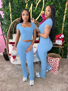 2024 Offre Spéciale printemps couleur unie deux pièces pantalon ensemble été femmes ensemble à manches courtes haut court + taille haute pantalon ensemble - Product Image 6