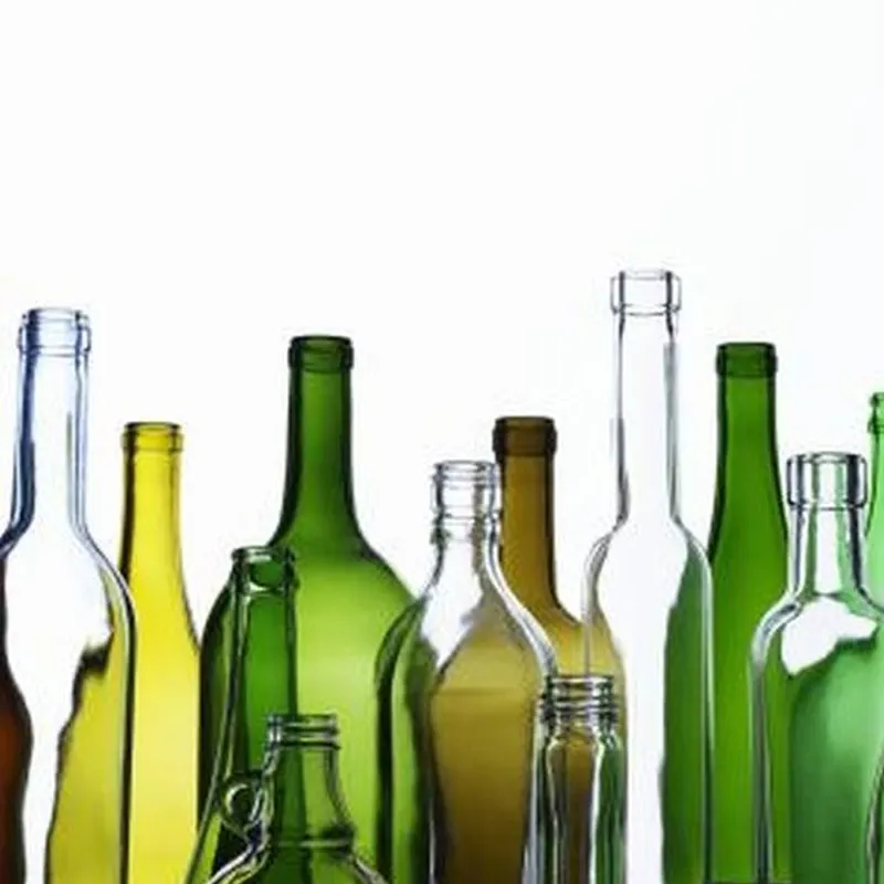 Commercio all'ingrosso in magazzino campioni gratuiti 500ml 750ml vuoto verde scuro ambra nero vetro bottiglia di vino rosso riciclabile chiaro bottiglie di vino