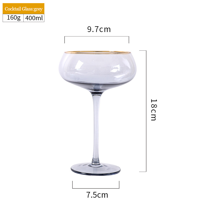 Verre à cocktail gris
