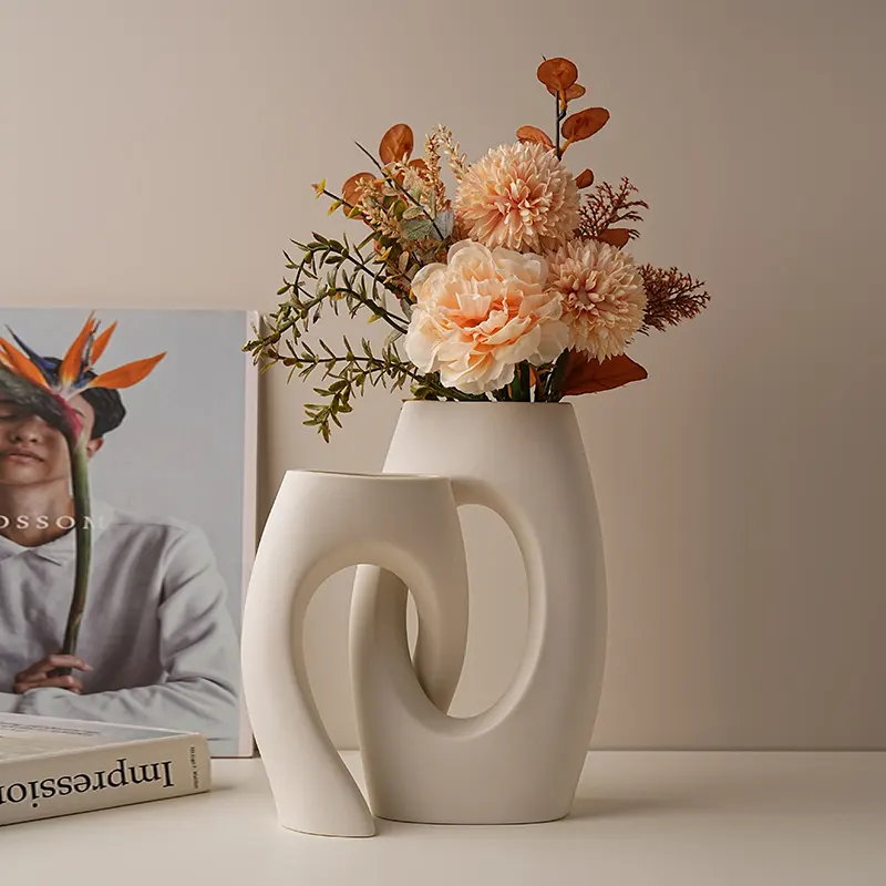 BHM-Herstellung Großhandel moderne nordische hohle Donut Vase weiße Vasen für Dekor Keramik Blumen Vase