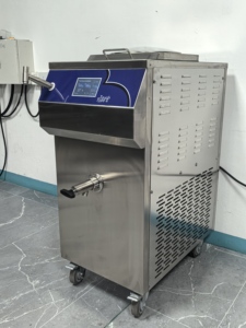 Pastorizzatore e Serbatoio Omogeneizzatore Professionale Europeo di Grande Capacità per Latte e Gelato Artigianale di Alta Qualità - Product Image 4