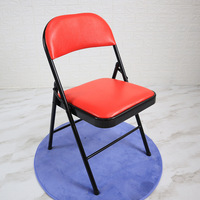 Chaise pliante de style moderne et minimaliste avec structure métallique pour conférence, bureau, formation, travail simple et mobilier d'extérieur