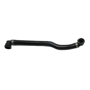 Le réservoir d'eau pour <span class=keywords><strong>BMW</strong></span> Série 5 X3 est <span class=keywords><strong>connect</strong></span>é au tuyau de vidange et au tuyau de liquide de refroidissement - Product Image 2