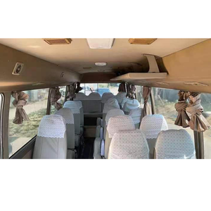 Autobus Coaster Usato a Benzina con 20 Posti - Product Image 2