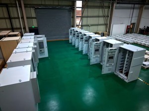 ระบบจัดเก็บแบตเตอรี่ลิเธียม WATTSOLAR 112KWH 215KWH 241KWH แบบตู้ BESS กำลังไฟ 50KW 100KW 125KW ระบบไฮบริดออลอินวัน - Product Image 6