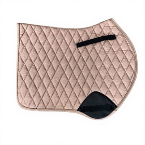 PORTACE ENTERPRISES Tapis de selle de dressage matelassé, motif rose doré, coque en coton, rembourrage en polyester, doublure en polaire, sangle - Product Image 1