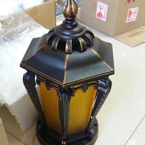 ไฟเสา LED โครงเหล็ก พลังงานแสงอาทิตย์ ติดผนังภายนอก รับประกัน 2 ปี ขั้ว E27 - Product Image 1