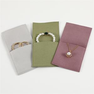 Bolsa de Joyería Personalizada de Microfibra con Solapa de Terciopelo <span class=keywords><strong>para</strong></span> Aretes, Collares, Pulseras y Anillos, con Logotipo - Product Image 4