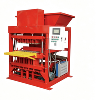 Machine à fabriquer des briques portable QT4 15 avec conception d'installation flexible pour la construction de logements ruraux