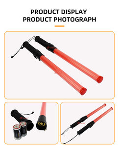 Bâton de signalisation LED portable avec poignée antidérapante et cordon, clignotement régulier pour travaux routiers et guidage de stationnement - Product Image 2