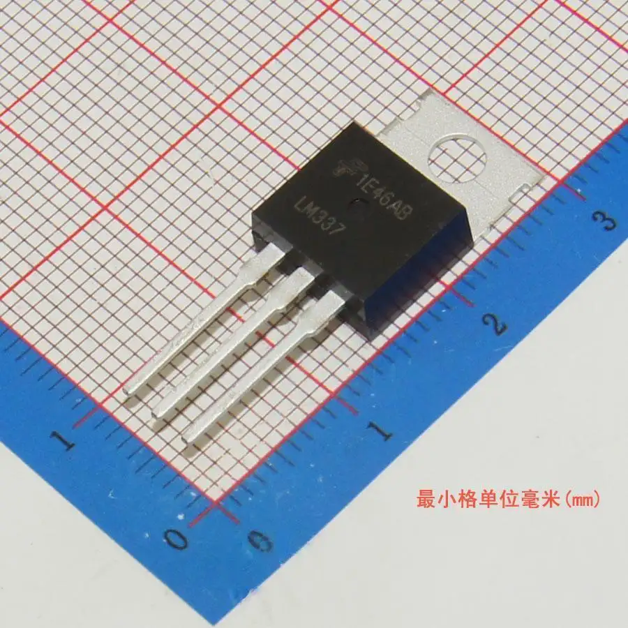 Nouvelle puce originale de circuit intégré PMIC TO220AB LM337T de gestion de l'alimentation en stock