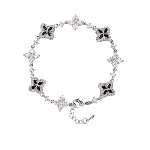 Fashion Gorgeous Adjustable Lucky Flower Bracelet With Extension Chain Iced Out Diamond CZ Four Leaf Clover Bracelet for Gift